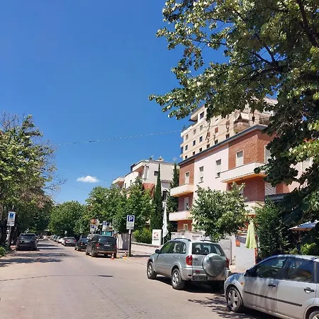 Spacious Family-friendly In The Heart Of Bllok * Tirana