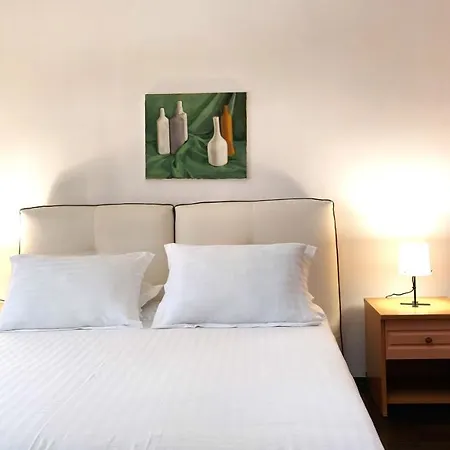 Spacious Family-friendly In The Heart Of Bllok Apartment