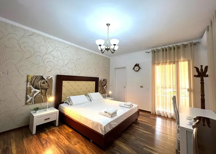 The Spacious Comfy In The Heart Of Blloku * 地拉那